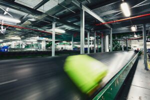Airport baggage handling system with luggage moving on conveyor belts